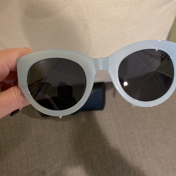 11th hour, blue large cat style sunglasses - Picture 4 of 4